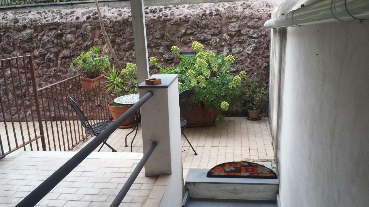Villa Casa Giuffrida Aeroporto di Catania Fontana Rossa Esterno foto